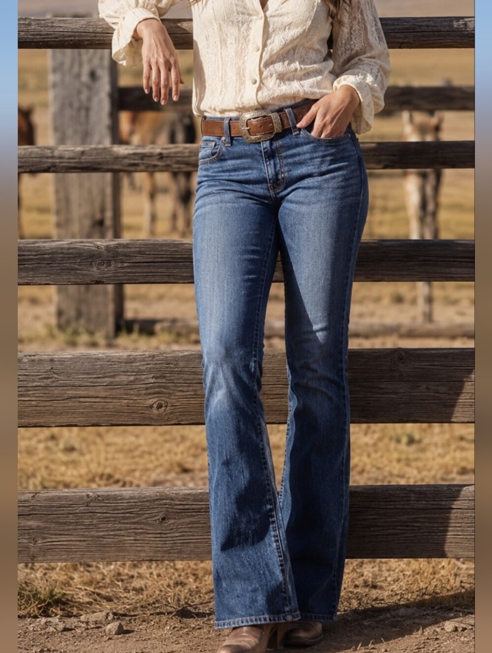 NWT Levi's 725 High Rise Bootcut Jeans Blue Denim Stretch Classic Flattering
